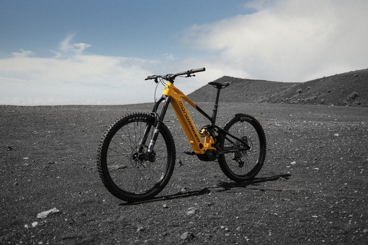 LEVEL XR, Dense Yellow - Pidiendo Pista
