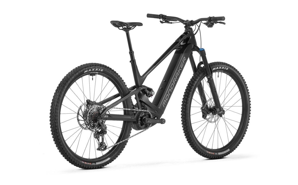 Scree R, Superblack - Pidiendo Pista