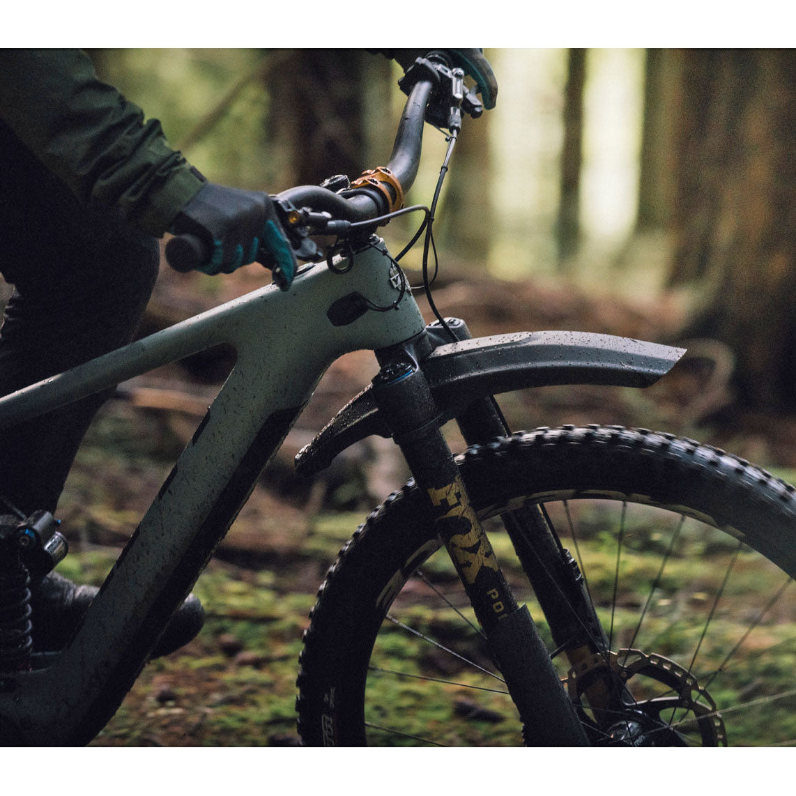 Guardabarro Suspensión Fox Podium