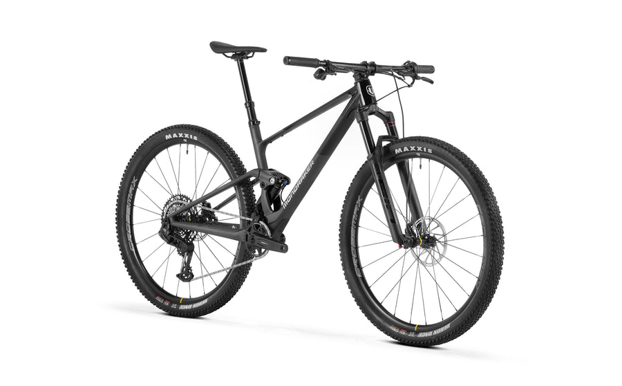F-PODIUM R, Carbon