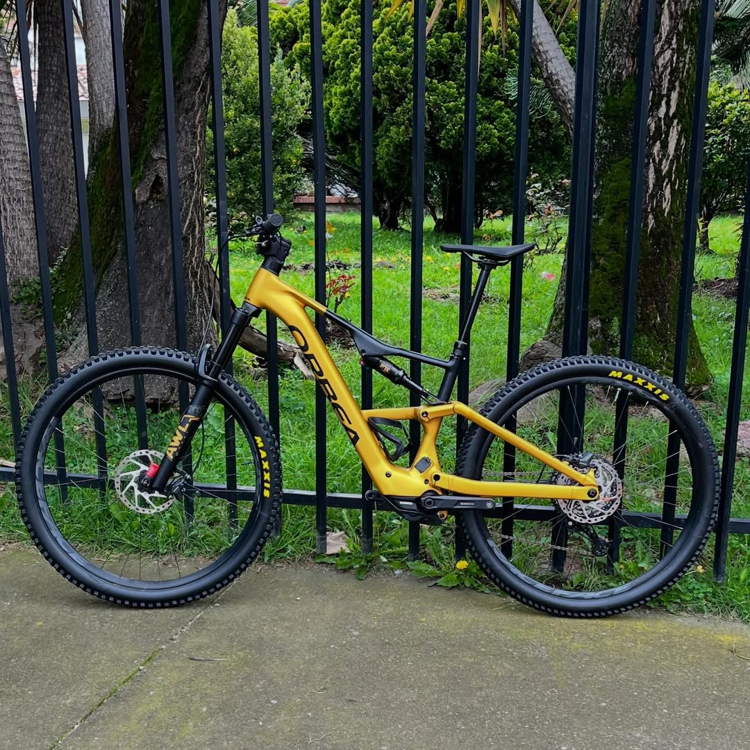 Orbea Rise SL H20 Talla M, Rin 29” - Pidiendo Pista