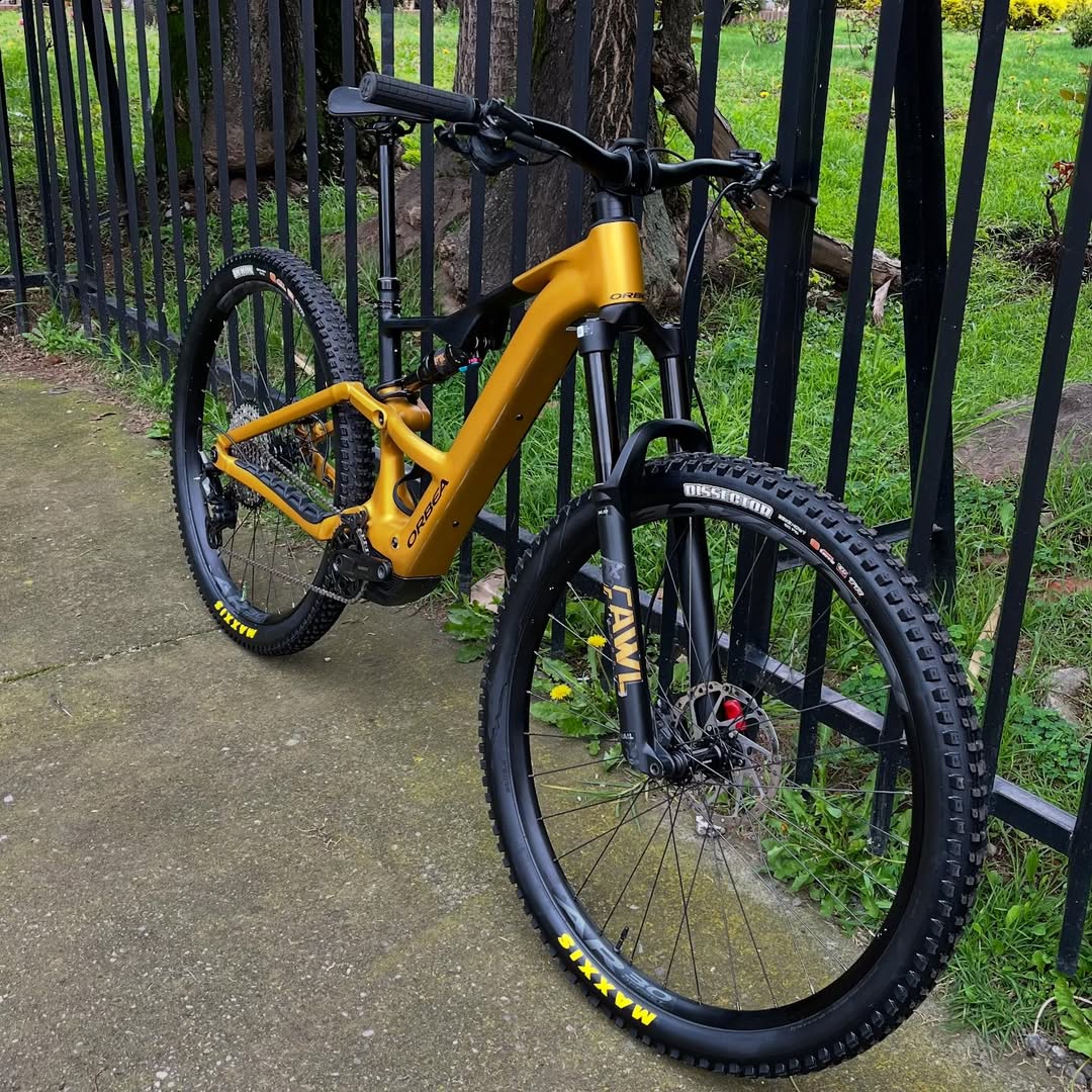 Orbea Rise SL H20 Talla M, Rin 29” - Pidiendo Pista