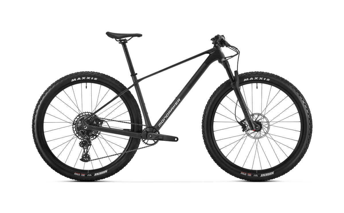 PODIUM S, Superblack - Pidiendo Pista