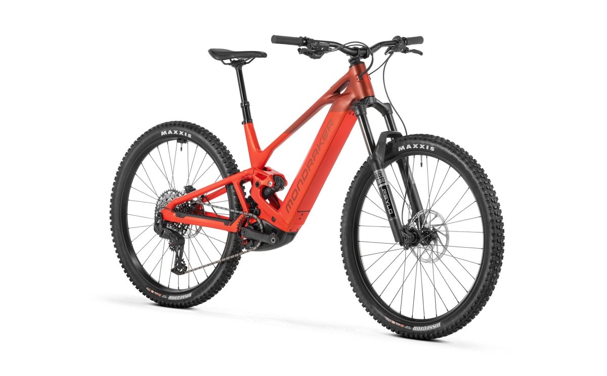 Scree S, Flame Red - Pidiendo Pista