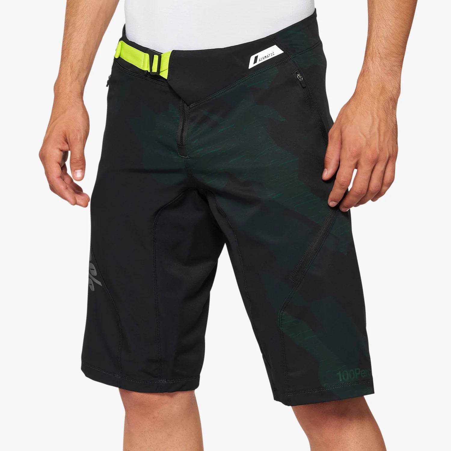 Short Airmatic LE Negro/Camo